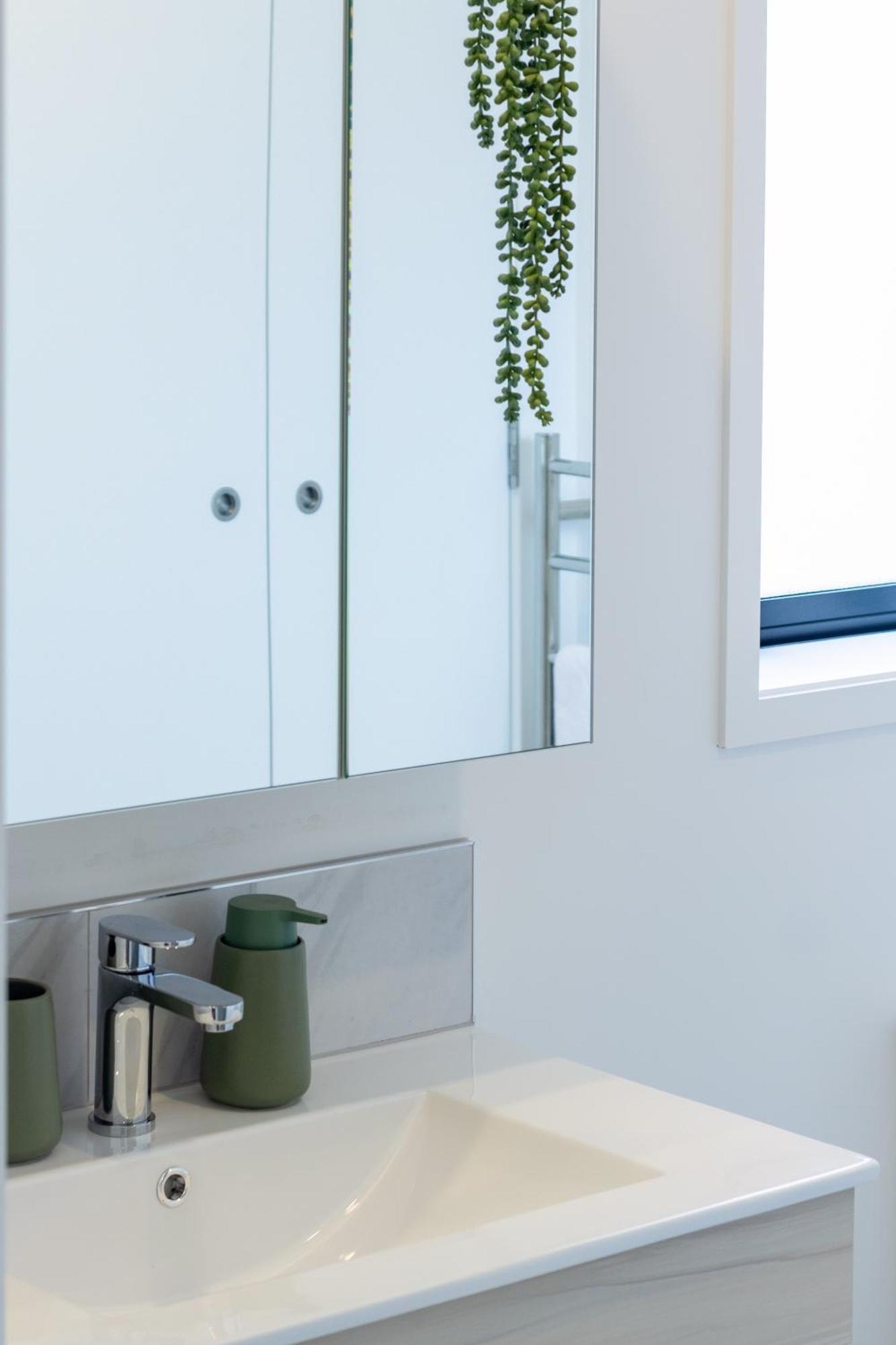 Upper Studio Perfection: 8 Wilmer St. Gem Christchurch Exteriör bild
